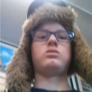 Meet your Posher, Evan